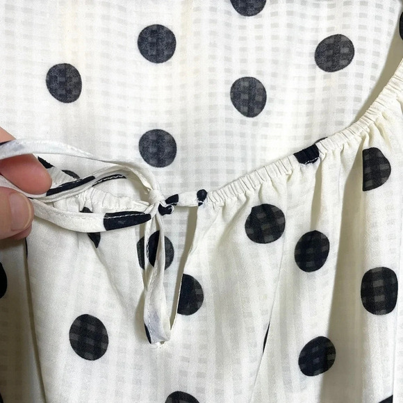 Emory Park Puff Sleeve Tie Front Polka Dot Blouse in White and Black Size S - Picture 6 of 14